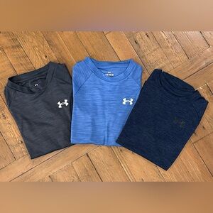 Under Armour boys performance t-shirt bundle, size medium